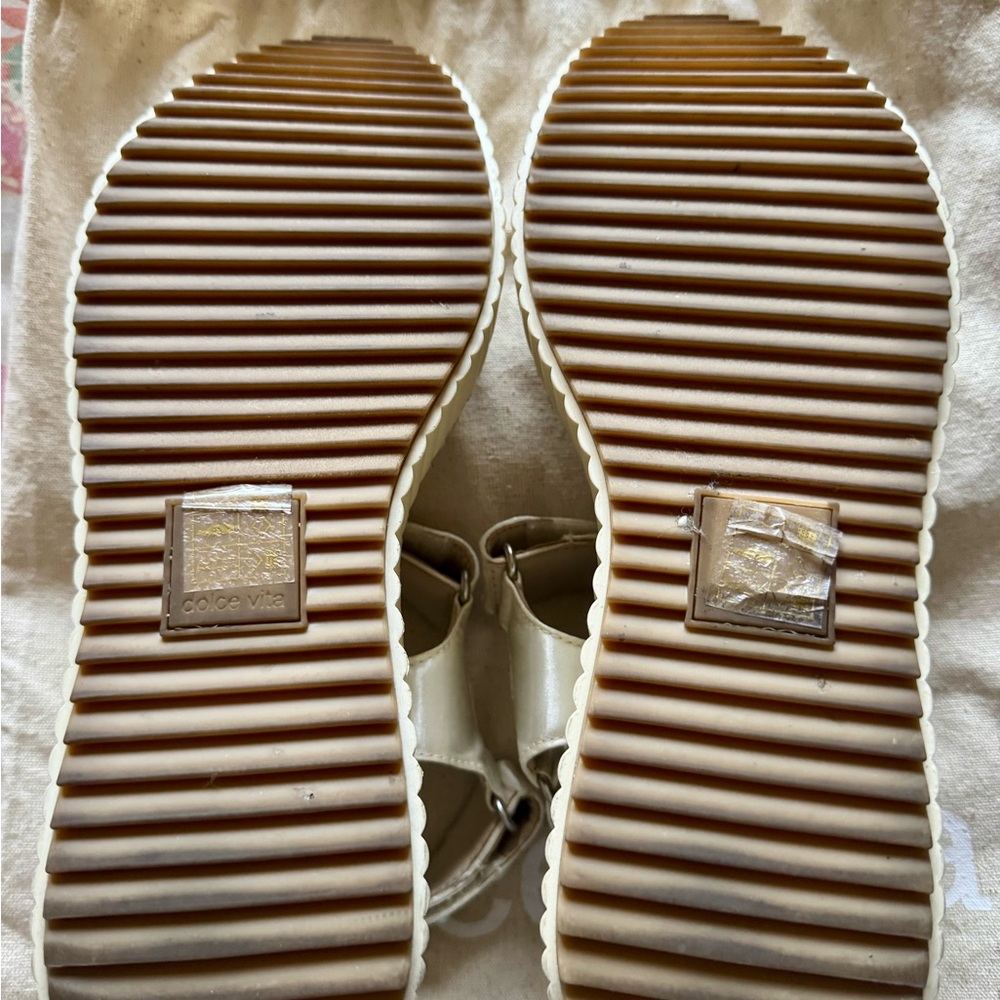 Dolce Vita Women's Debra Cream Sandals Size 7 M Good Condition - Picture 8 of 15